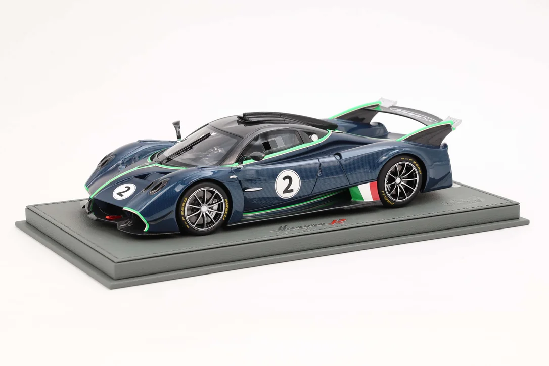 triplecrownmodelstore380247